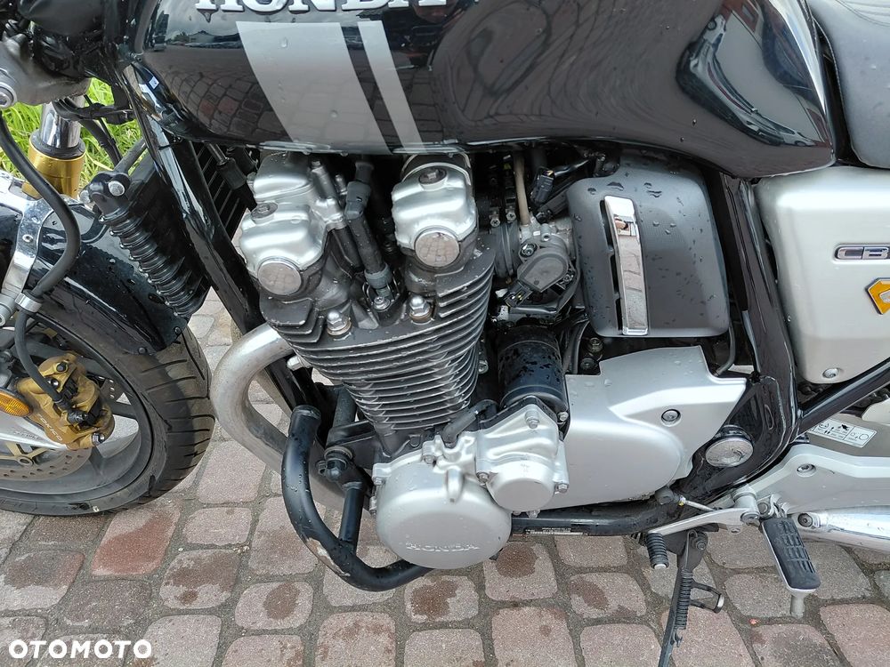Honda CB - 15
