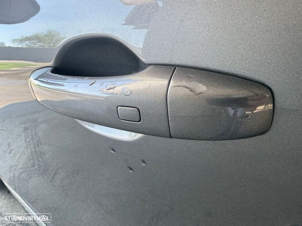 Renault Captur 1.5 dCi Exclusive - 26