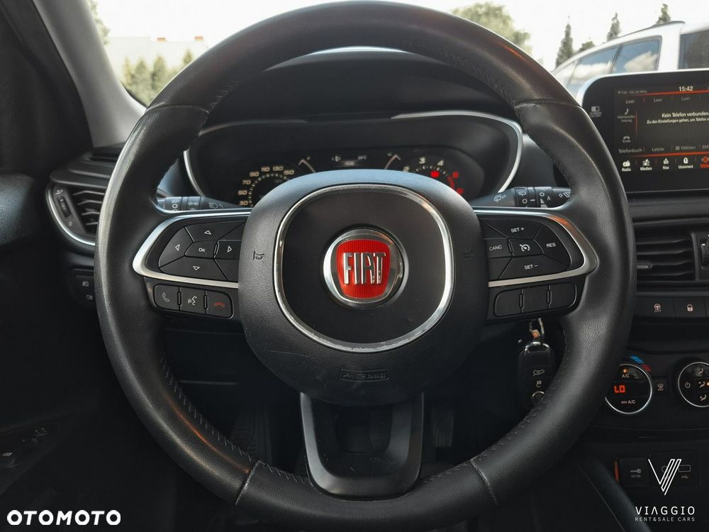 Fiat Tipo 1.6 MultiJet 16v Lounge - 21