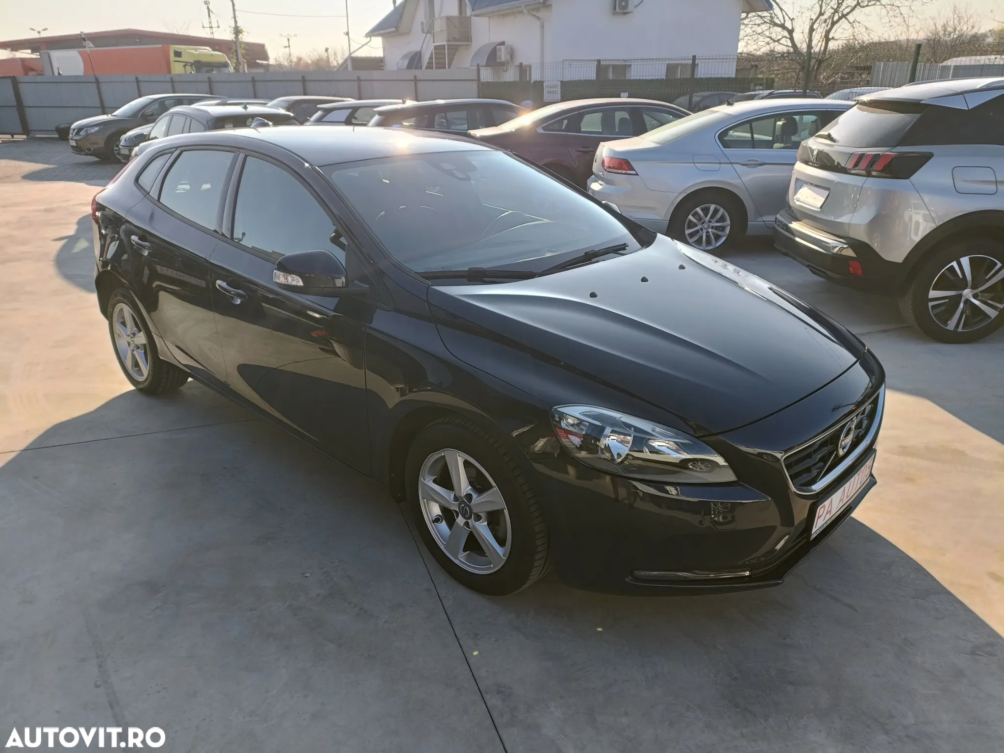 Volvo V40 Cross Country D2 Kinetic - 2