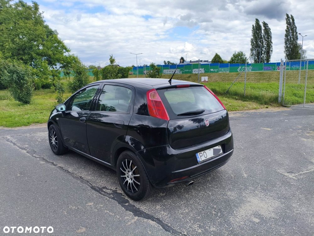 Fiat Grande Punto - 5