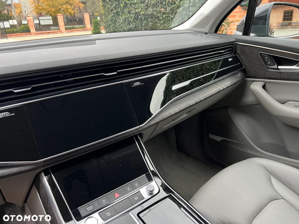 Audi Q7 - 32