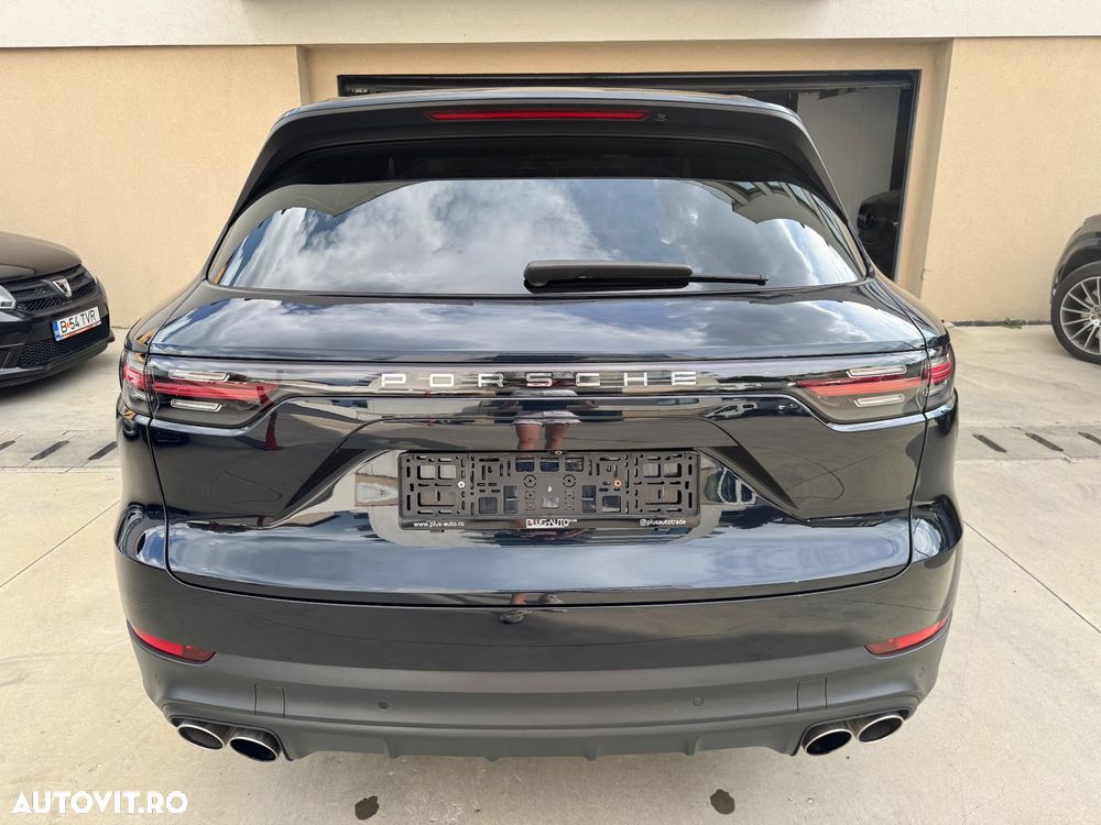Porsche Cayenne S - 6
