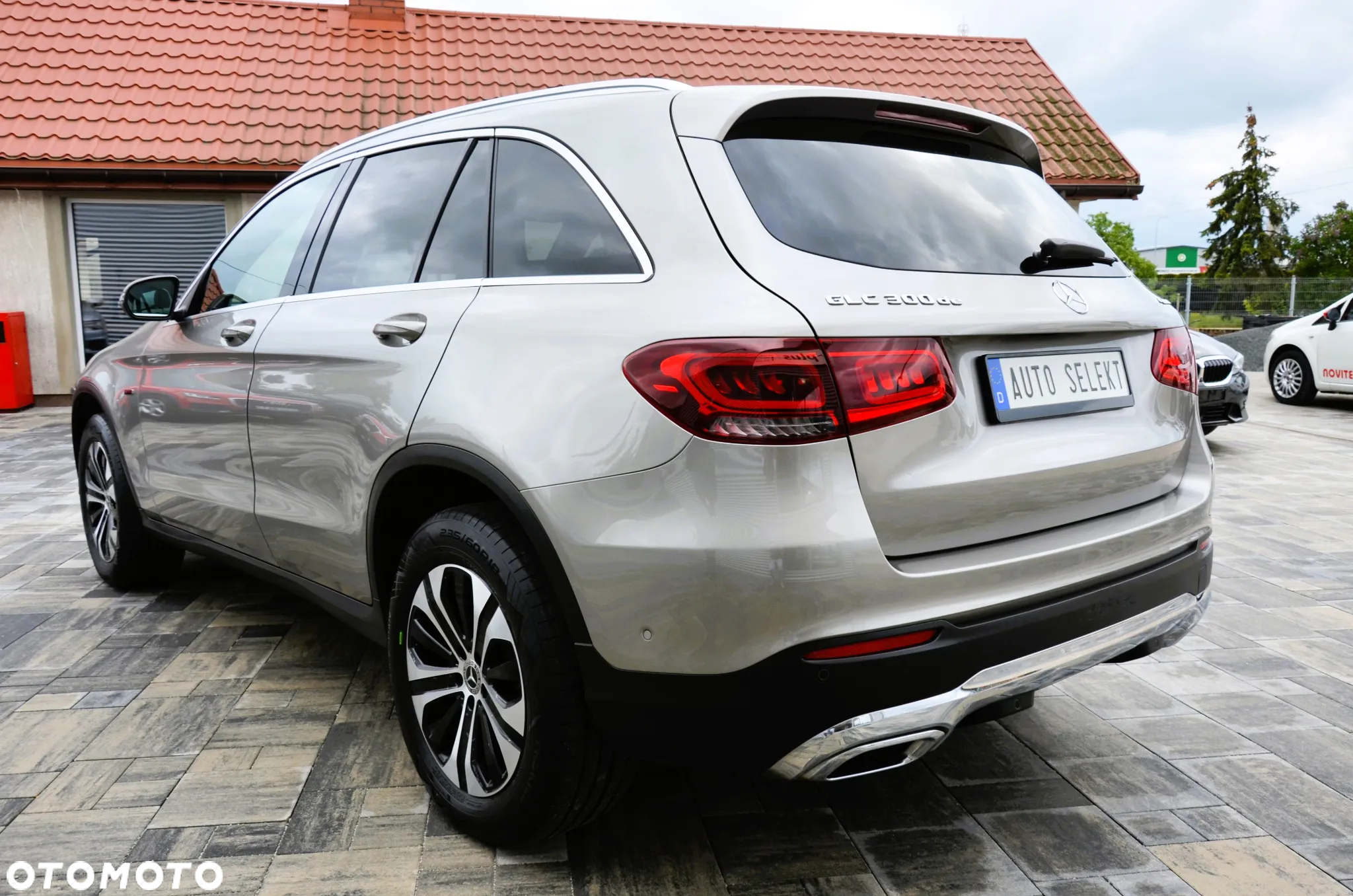 Mercedes-Benz GLC 300 de 4Matic 9G-TRONIC Exclusive - 13