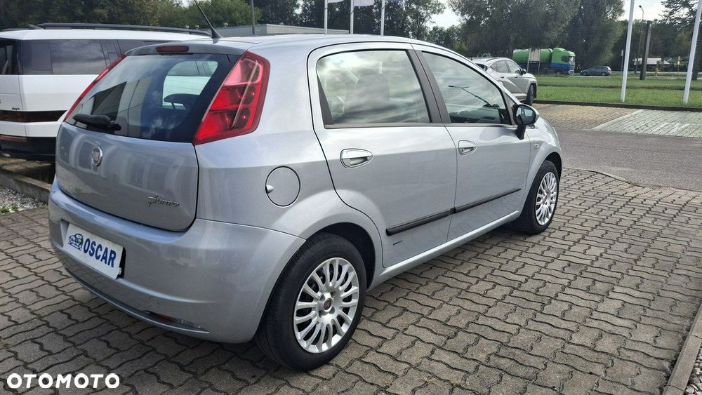 Fiat Grande Punto - 5