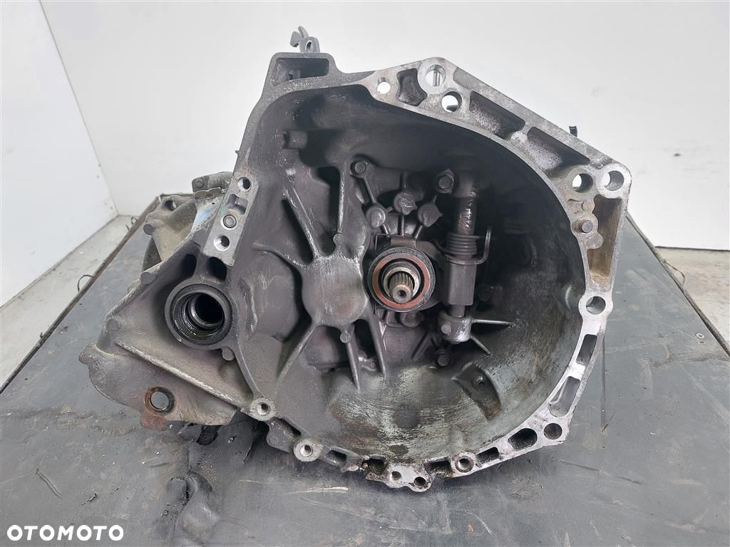 Skrzynia biegów Manualna Toyota Aygo  I 1.0 VVTI 68 KM  2005-2014 - 6