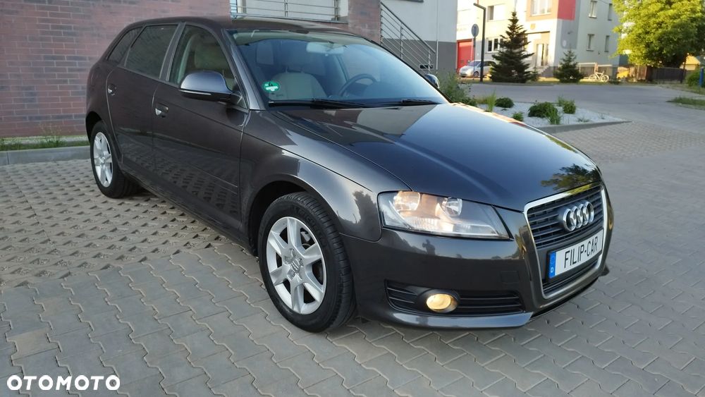 Audi A3 Sportback 1.6 Attraction - 27