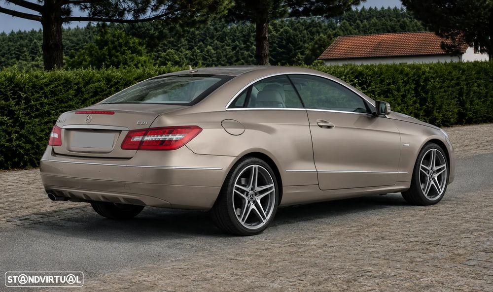 Mercedes-Benz E 220 CDi Elegance BlueEfficiency - 2