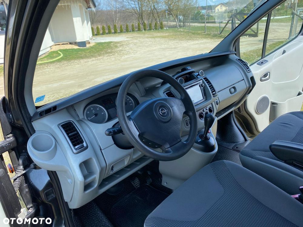 Opel VIVARO - 19