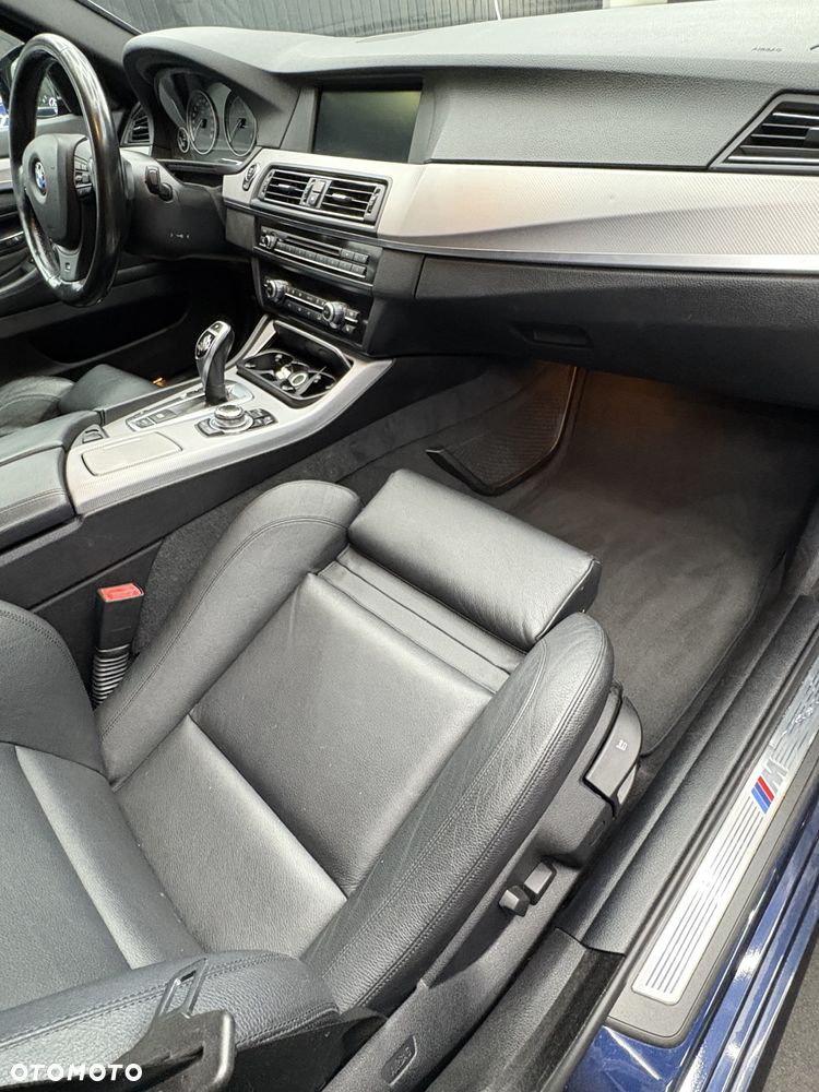 BMW Seria 5 520d Touring - 34