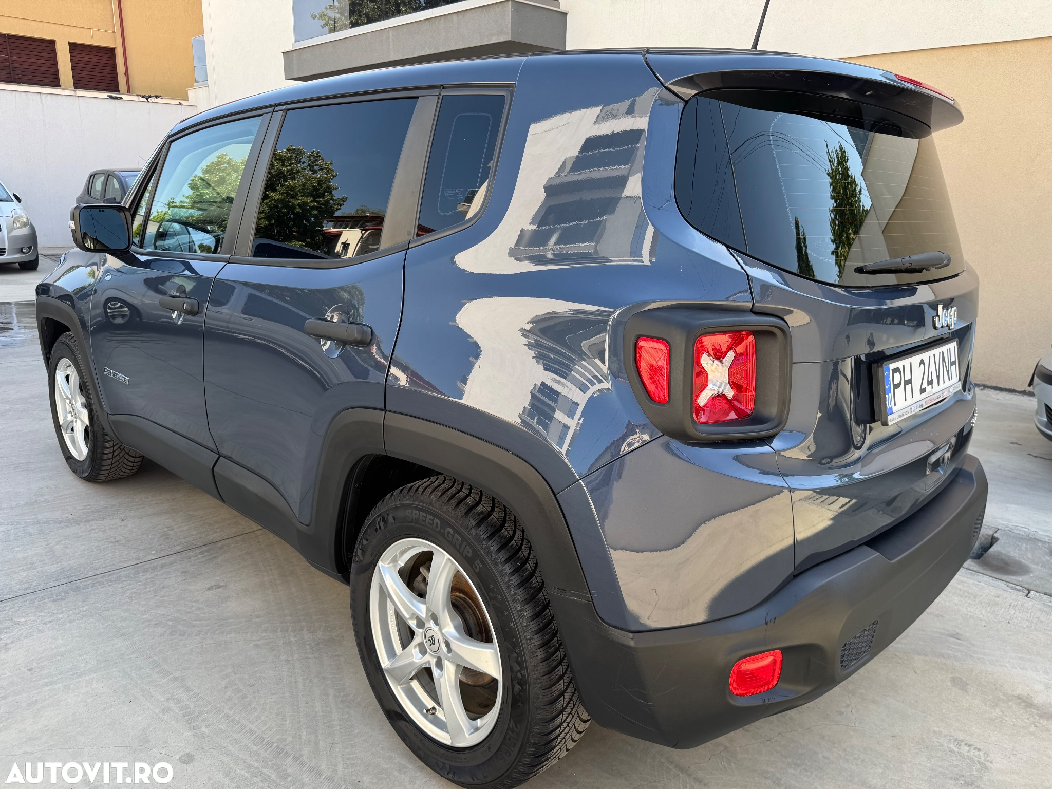 Jeep Renegade - 5
