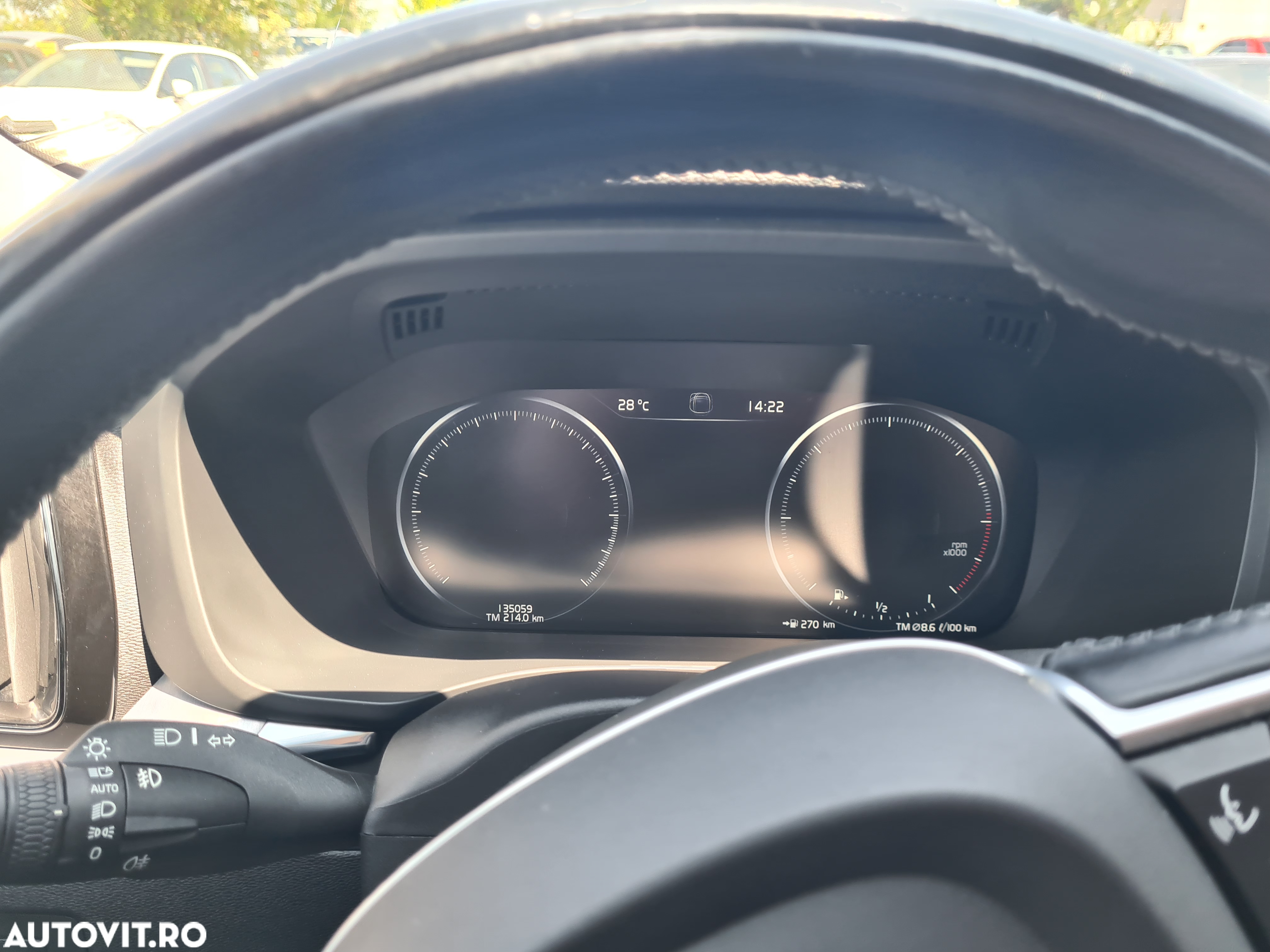 Volvo XC 60 B4 D AWD Geartronic Momentum - 9