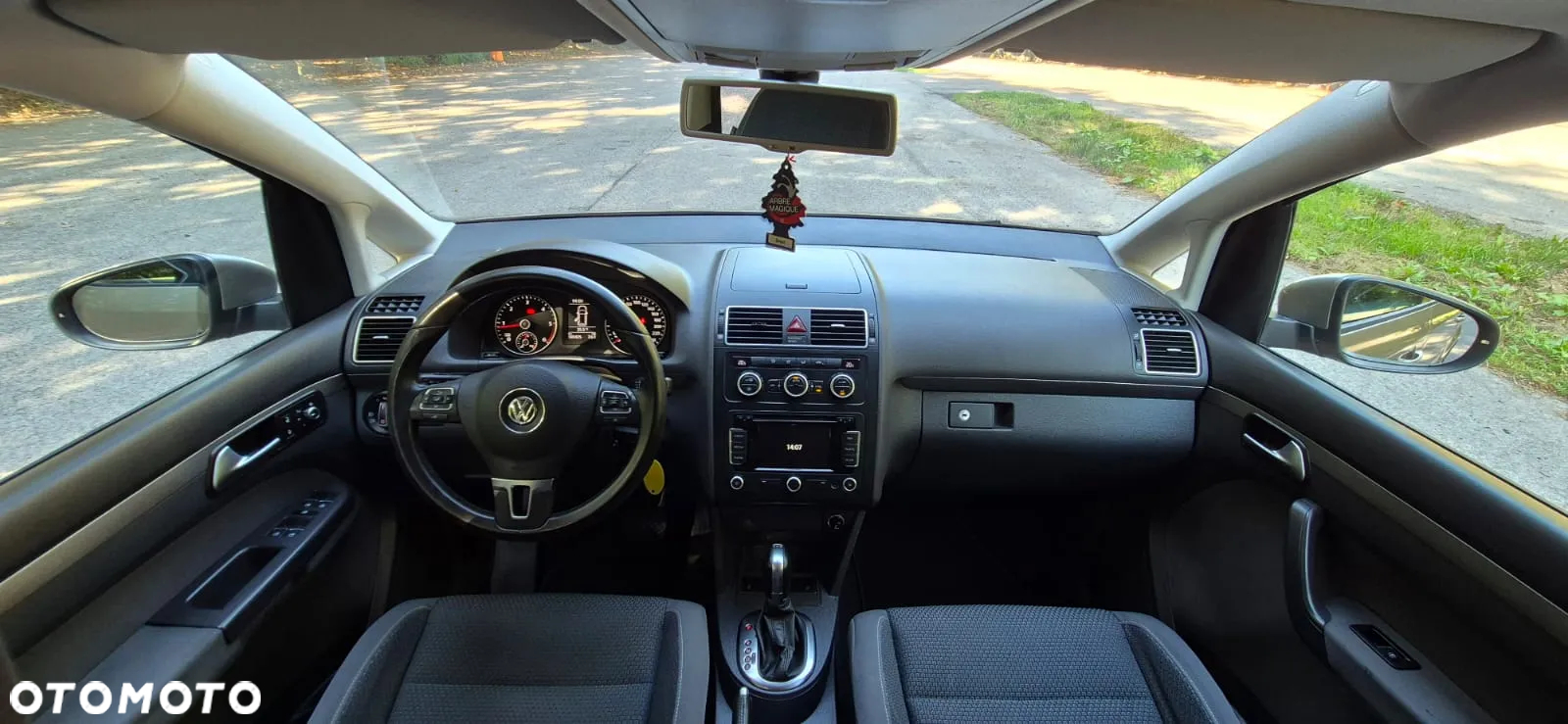 Volkswagen Touran 1.6 TDI DPF BlueMotion Technology DSG Highline - 7