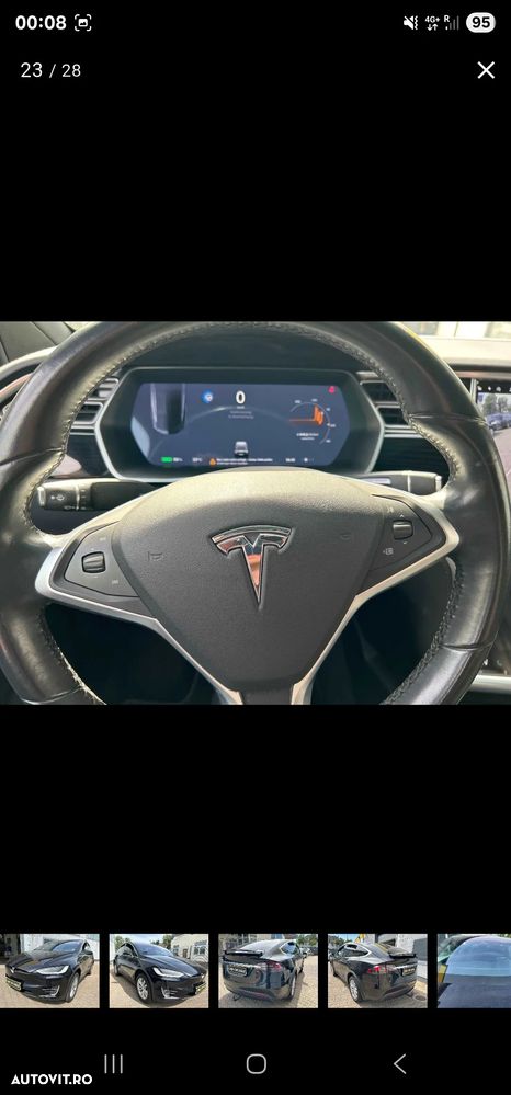 Tesla Model X - 4