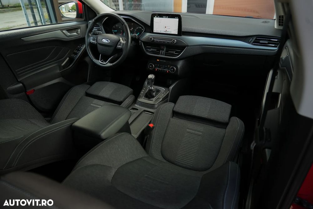 Ford Focus 2.0 TDCI ST-Line - 14