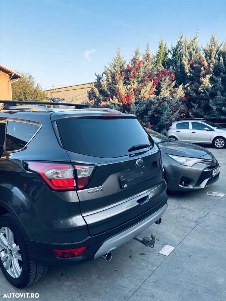Ford Kuga 1.5 EcoBoost 4WD Aut. Trend - 3