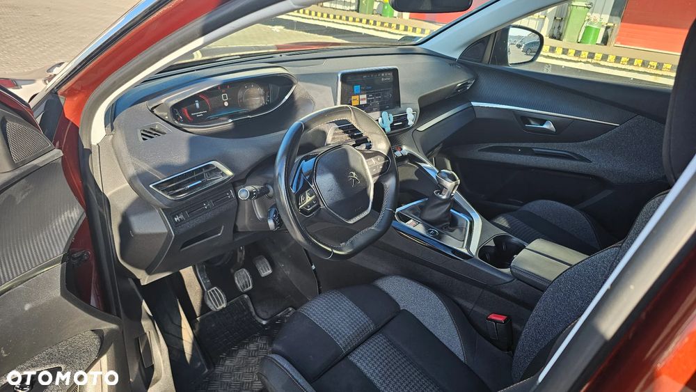 Peugeot 3008 1.5 BlueHDi Active S&S - 4