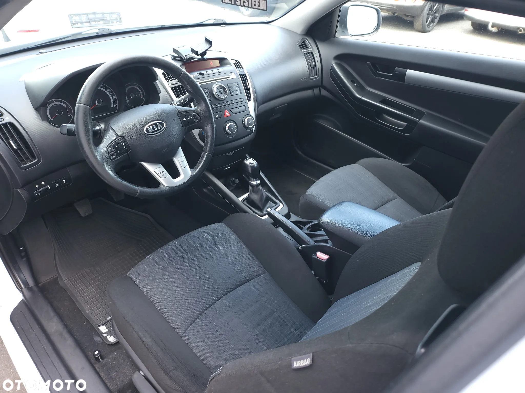 Kia ProCeed Pro_cee'd 1.6 crdi L Euro2012 - 9
