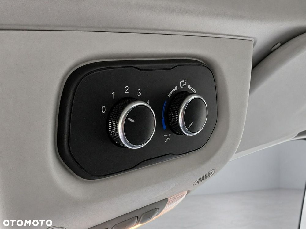Ford Transit - 26