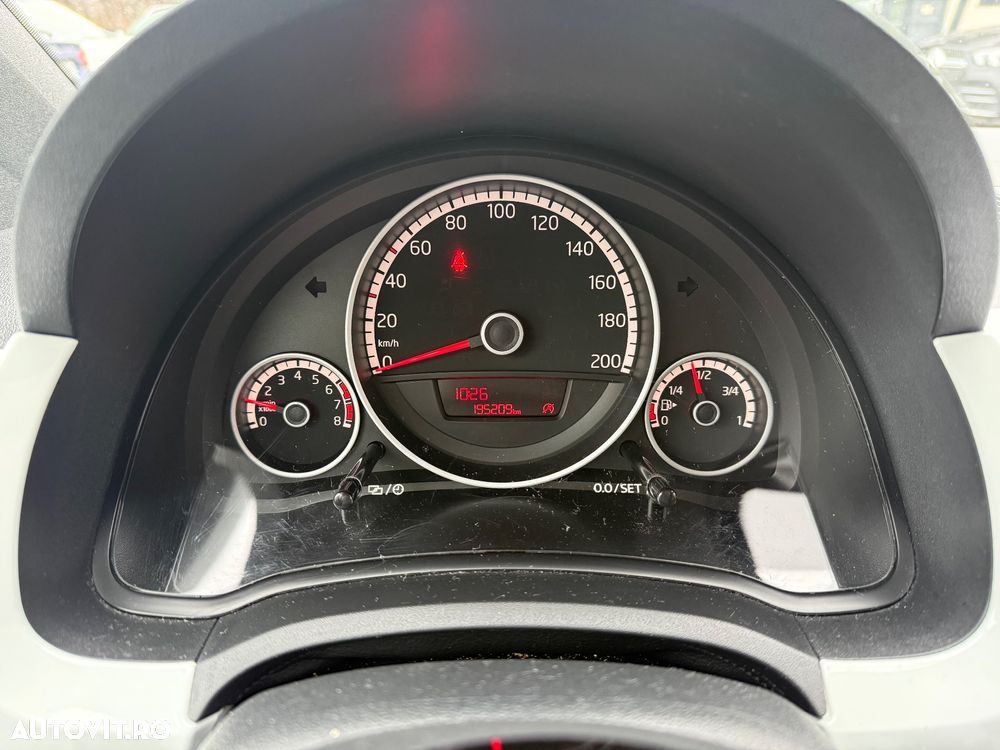 Volkswagen up! BlueMotion Technology club - 18