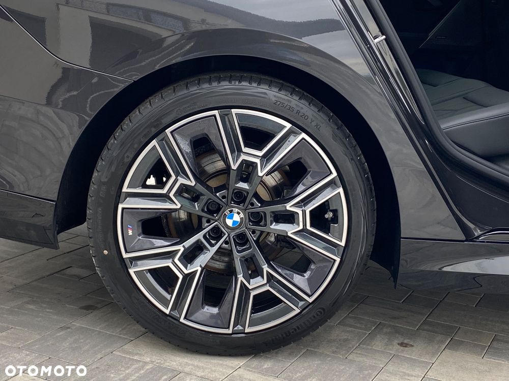 BMW Seria 5 520d xDrive - 39