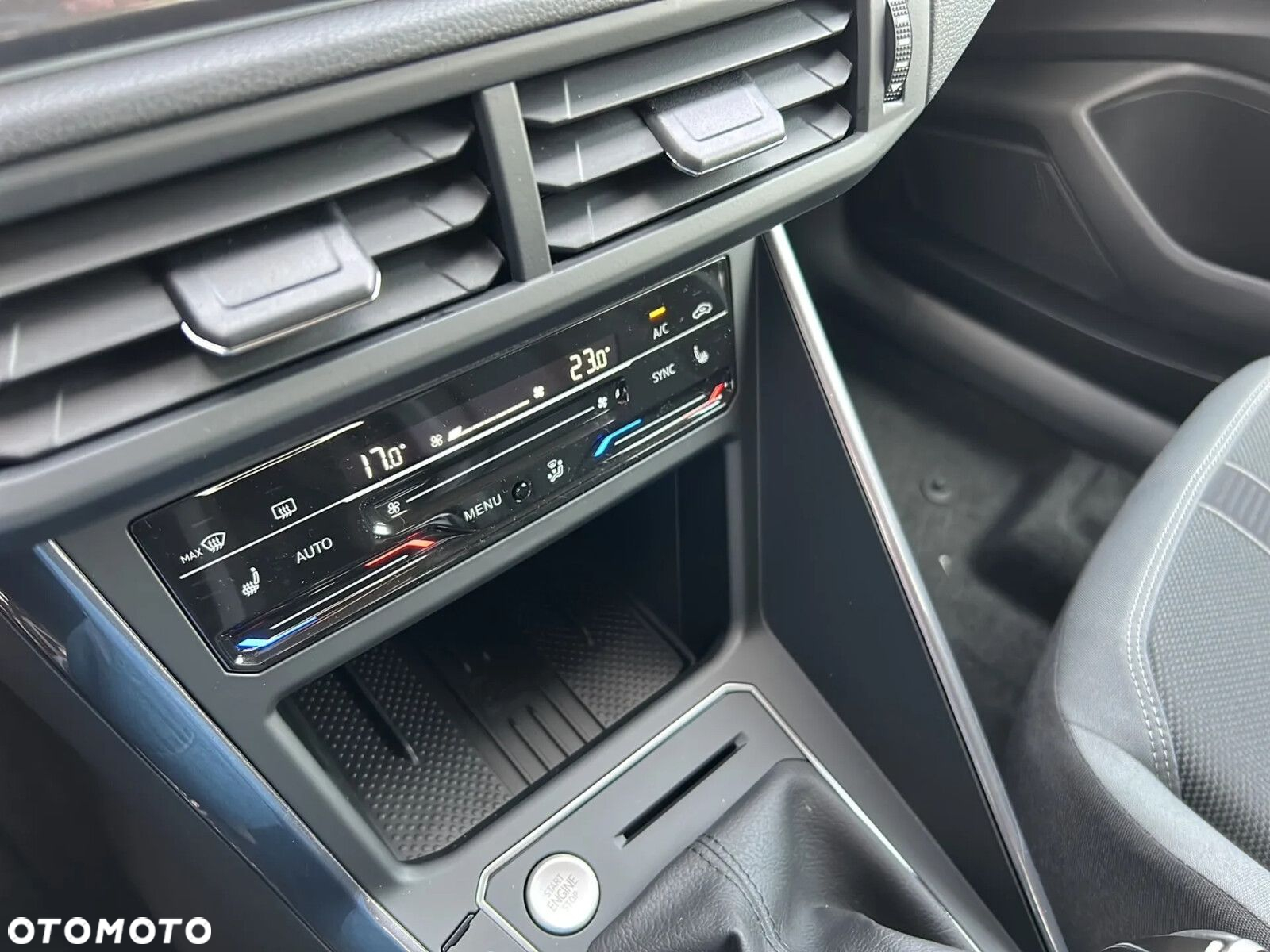 Volkswagen Polo - 18