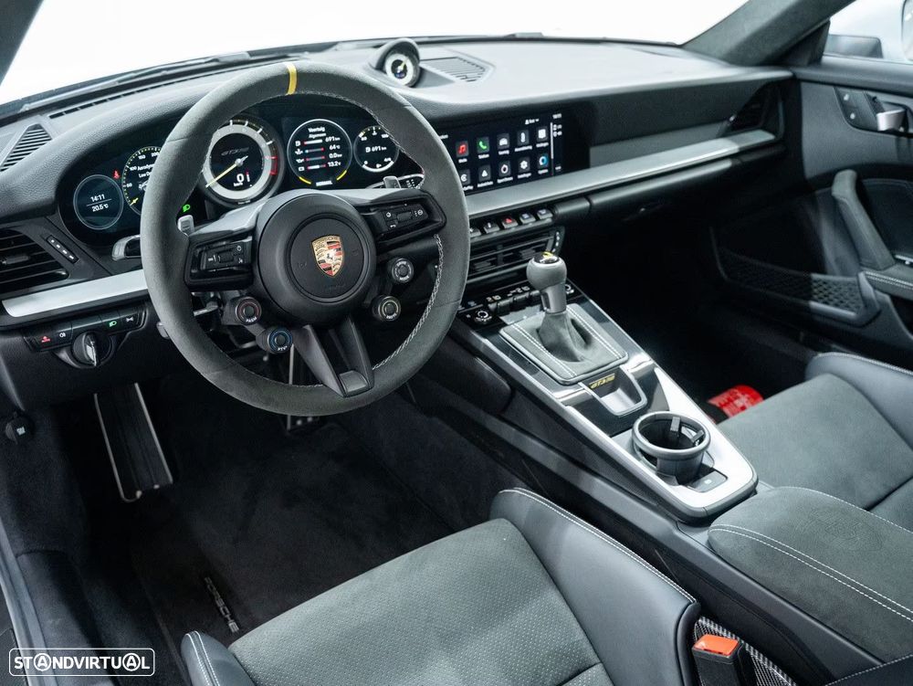 Porsche 911 (992) GT3 RS - 18