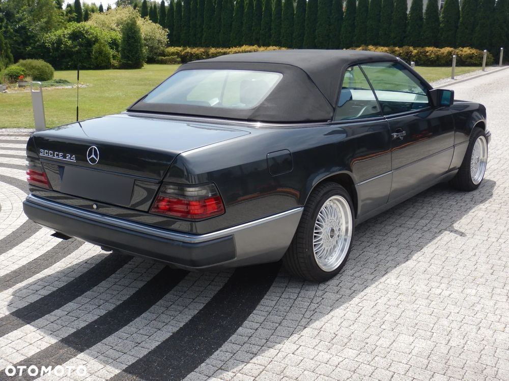 Mercedes-Benz W124 (1984-1993) - 24