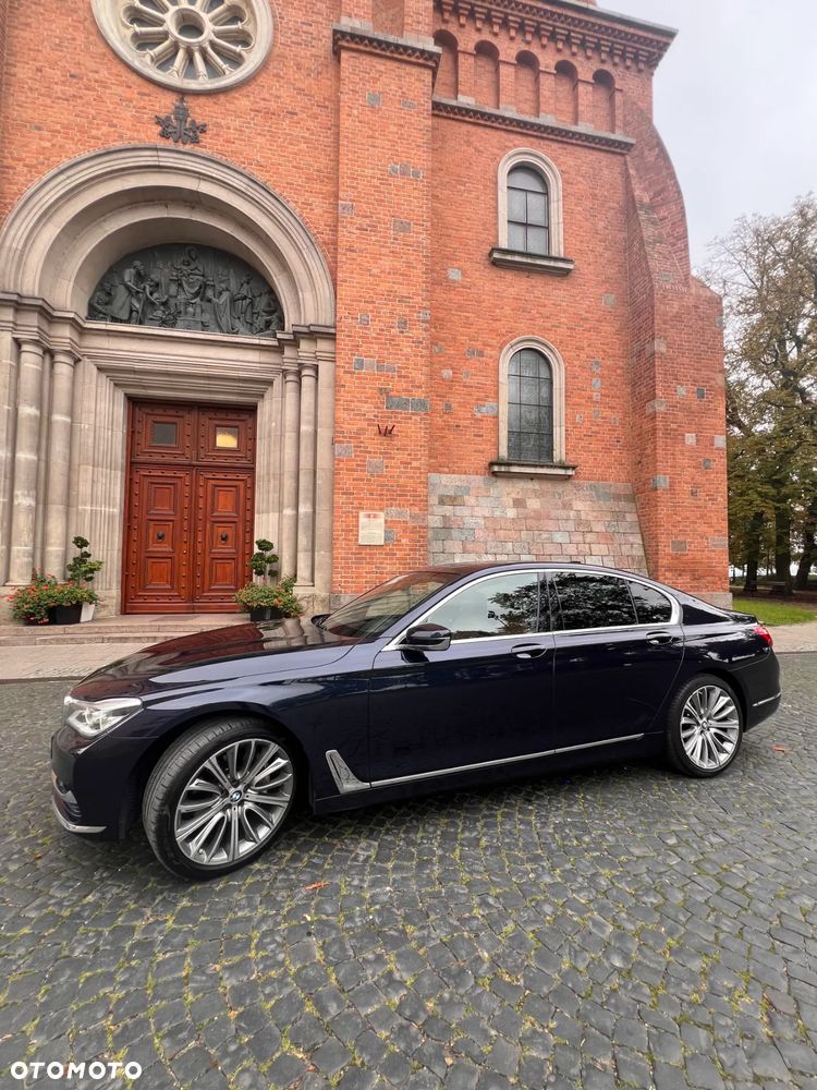 BMW Seria 7 740d xDrive - 11