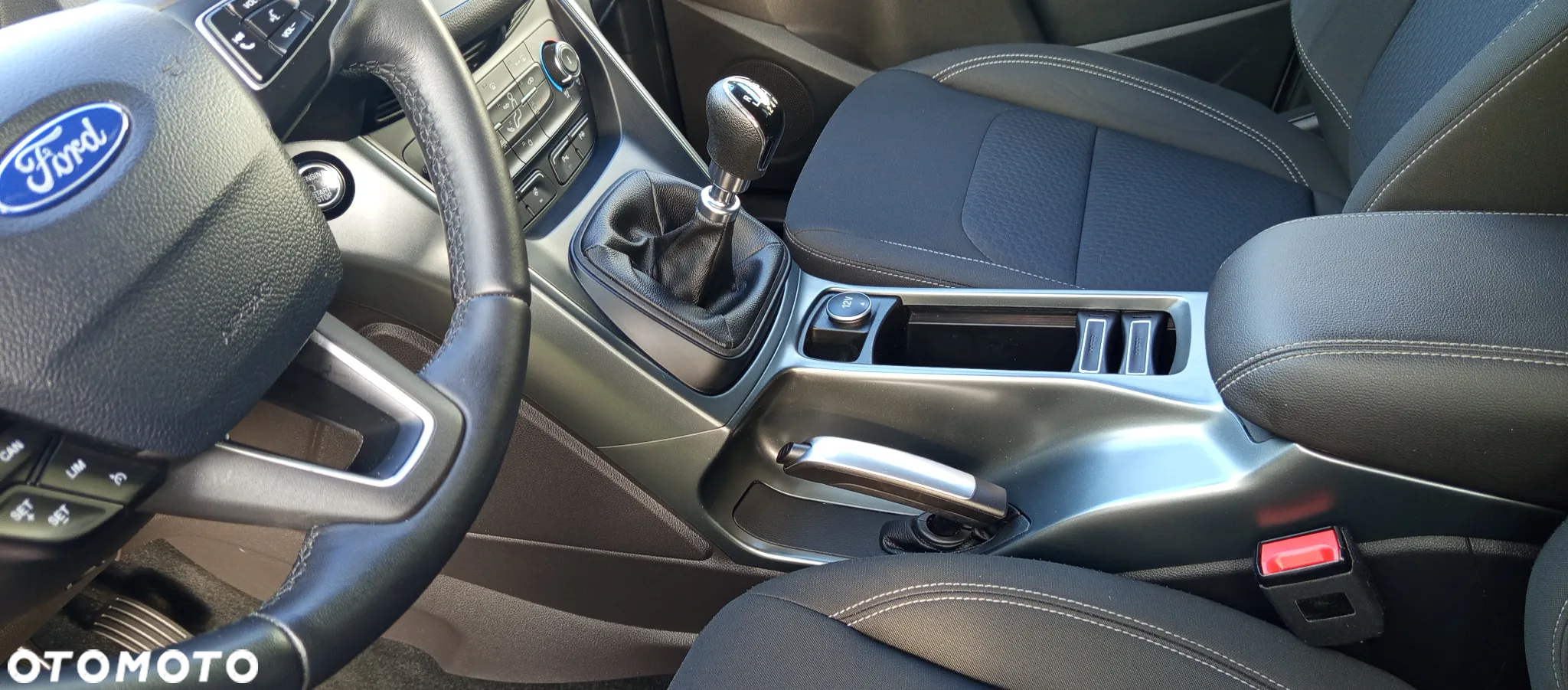 Ford Kuga - 13