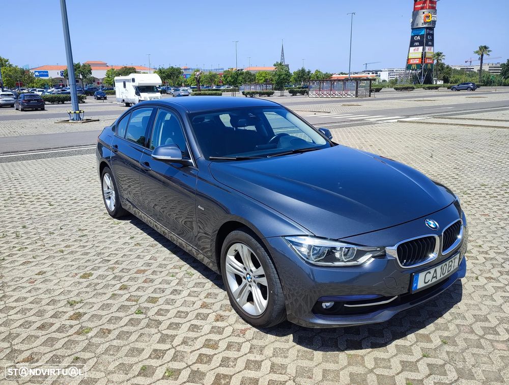 BMW 318 d Sport Line - 2
