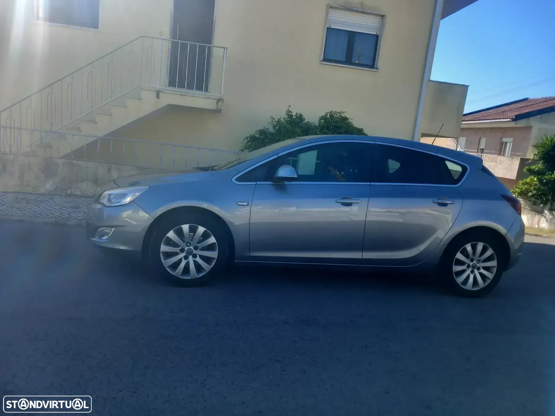 Opel Astra 1.7 CDTi Cosmo - 5