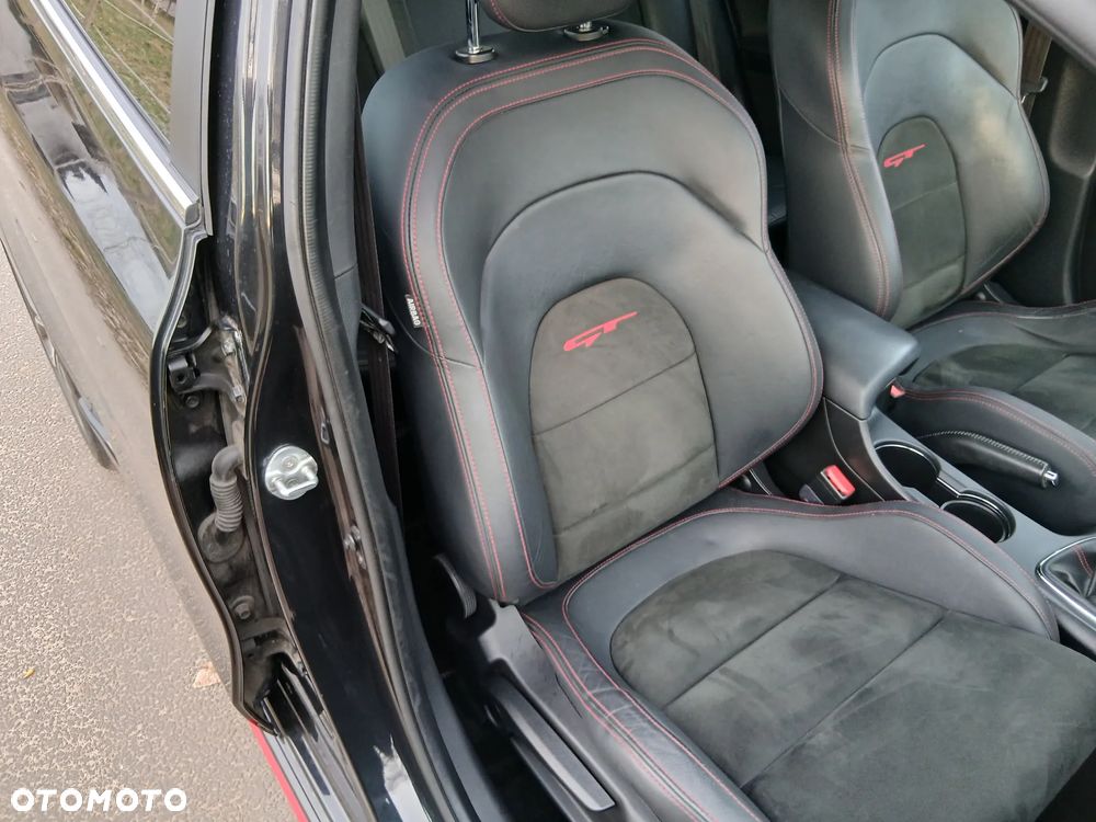 Kia Ceed 1.6 T-GDI GT L - 10