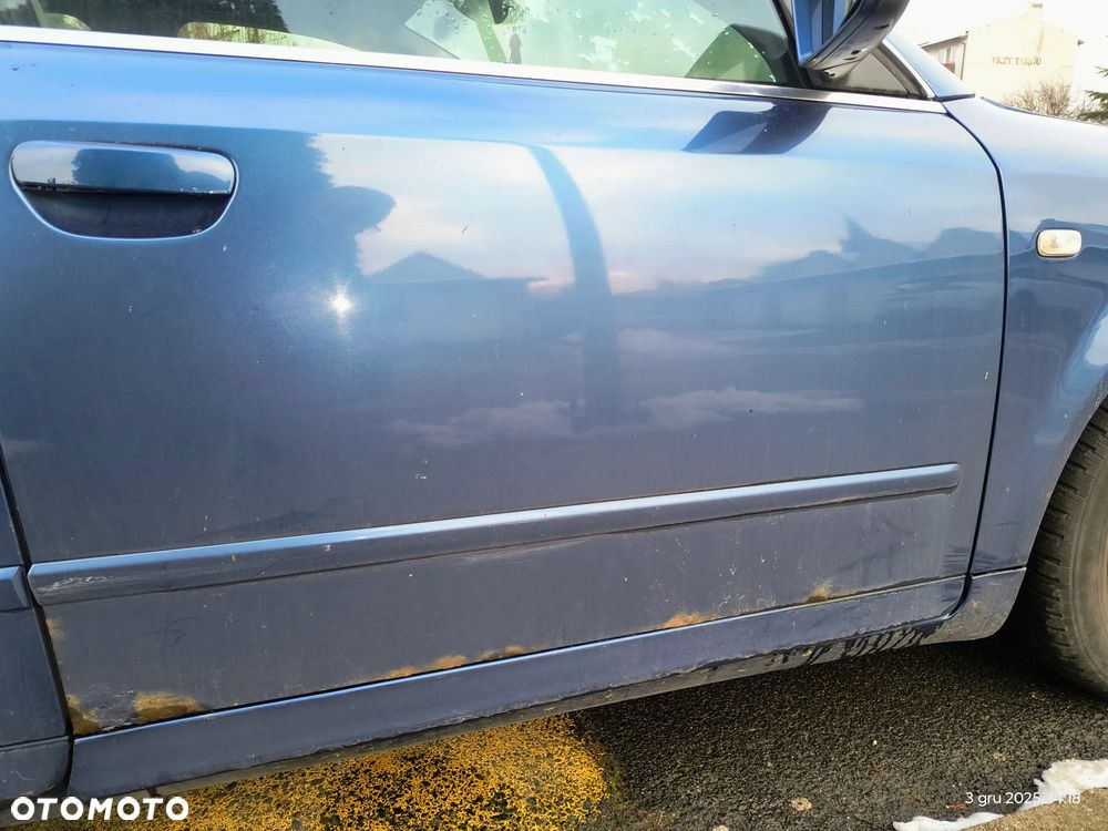 Audi A4 Limousine - 8