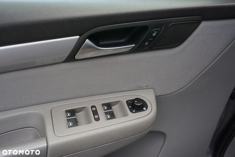 Volkswagen Sharan 2.0 TDI BlueMotion Technology Comfortline - 19
