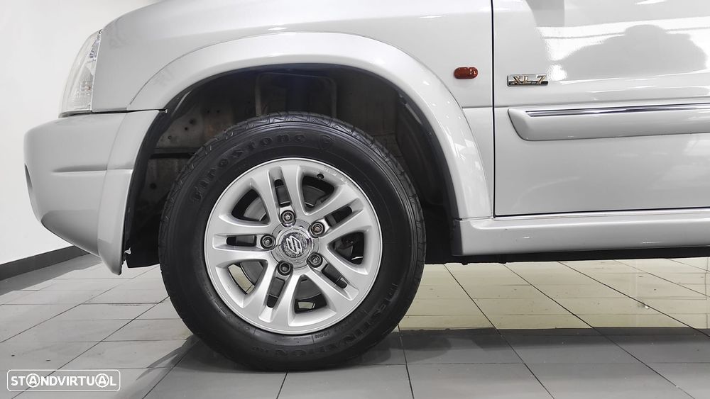 Suzuki Grand Vitara XL-7 2.0 HDi - 37