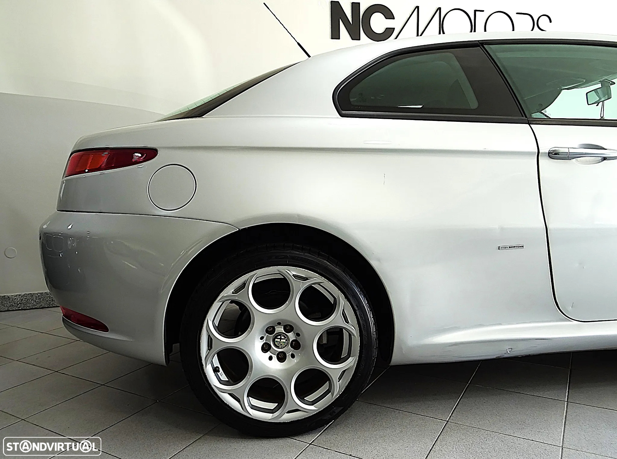 Alfa Romeo GT 1.9 JTD M-JET Q2 - 14