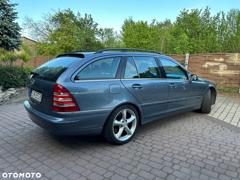 Mercedes-Benz Klasa C 200 Kompressor Avantgarde - 11