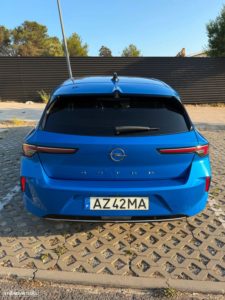 Opel Astra 2023 photo 2