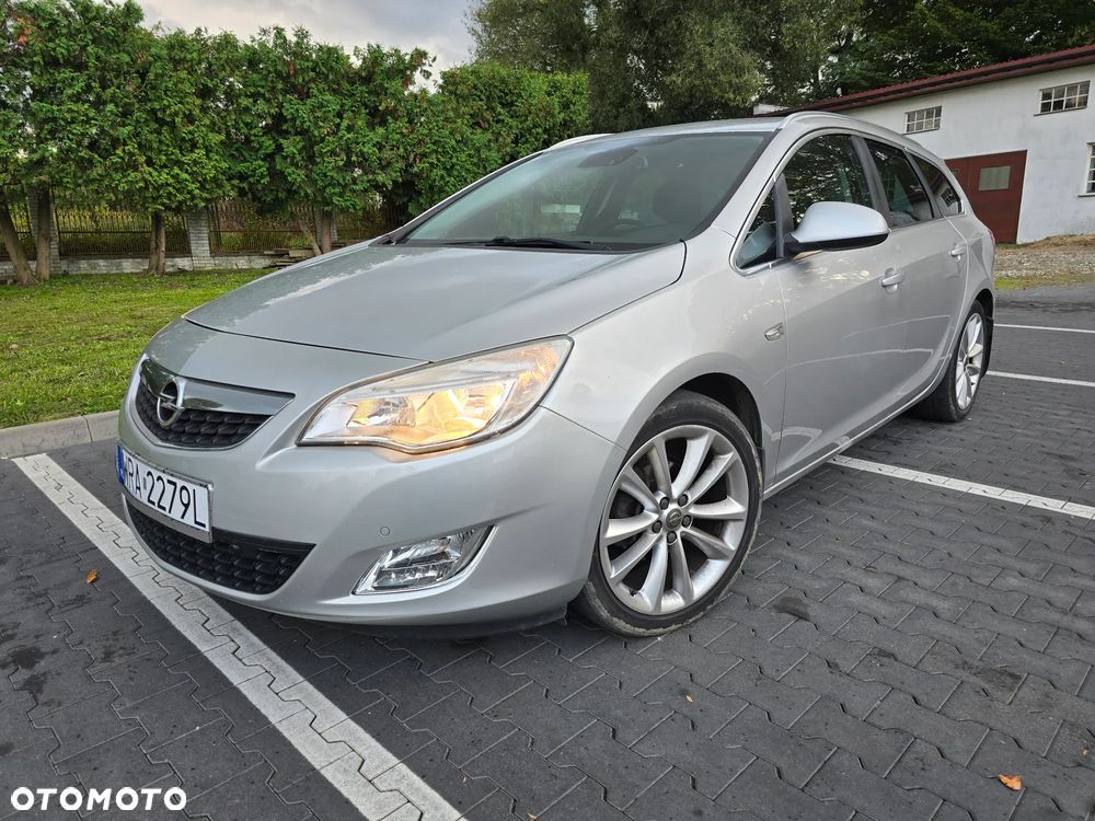 Opel Astra 1.4 Turbo Cosmo - 1