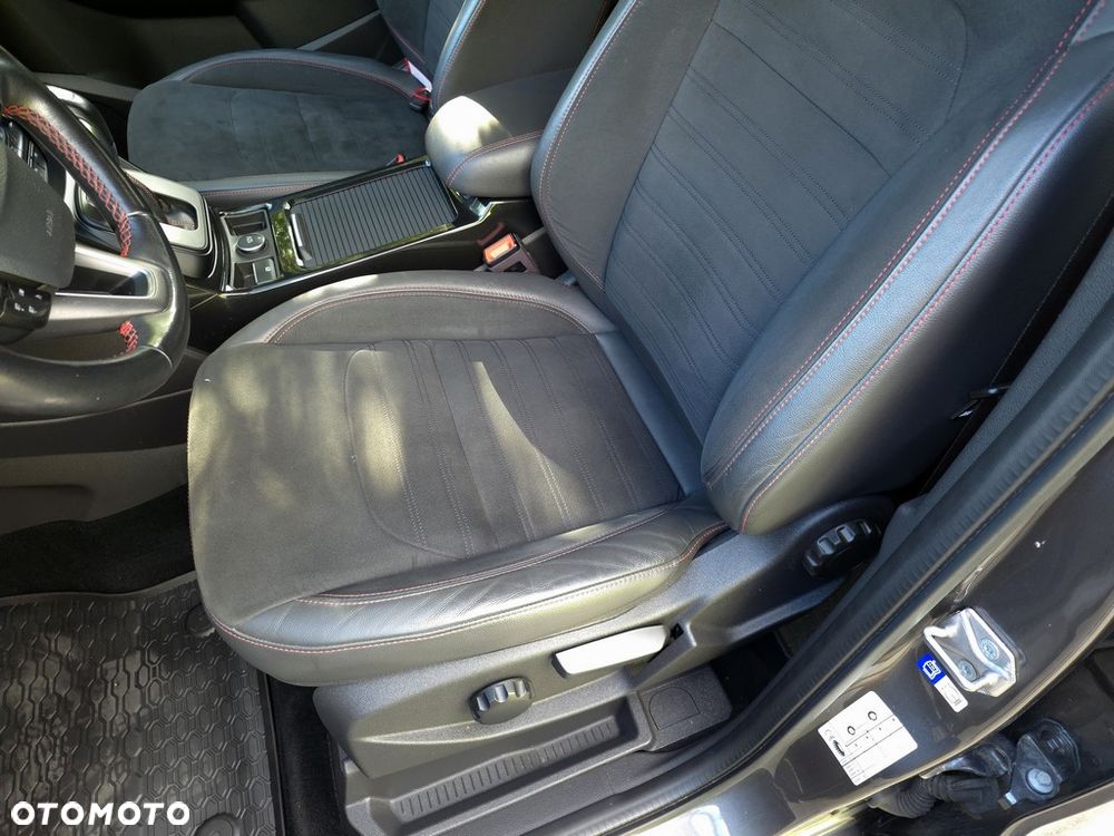 Ford Kuga 2.0 TDCi AWD Titanium - 14
