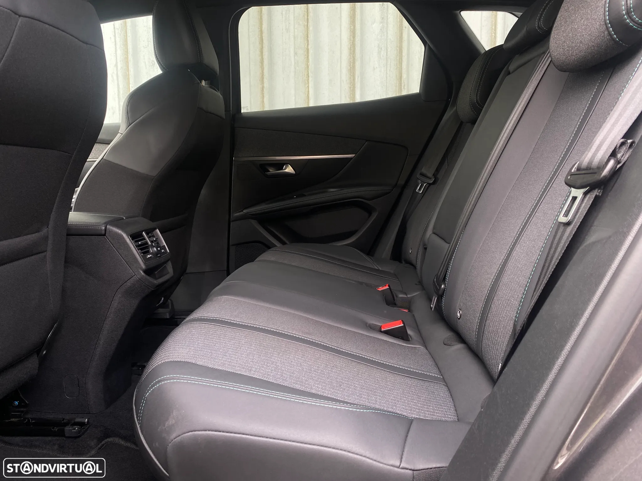 Peugeot 3008 1.2 PureTech Allure Pack - 36