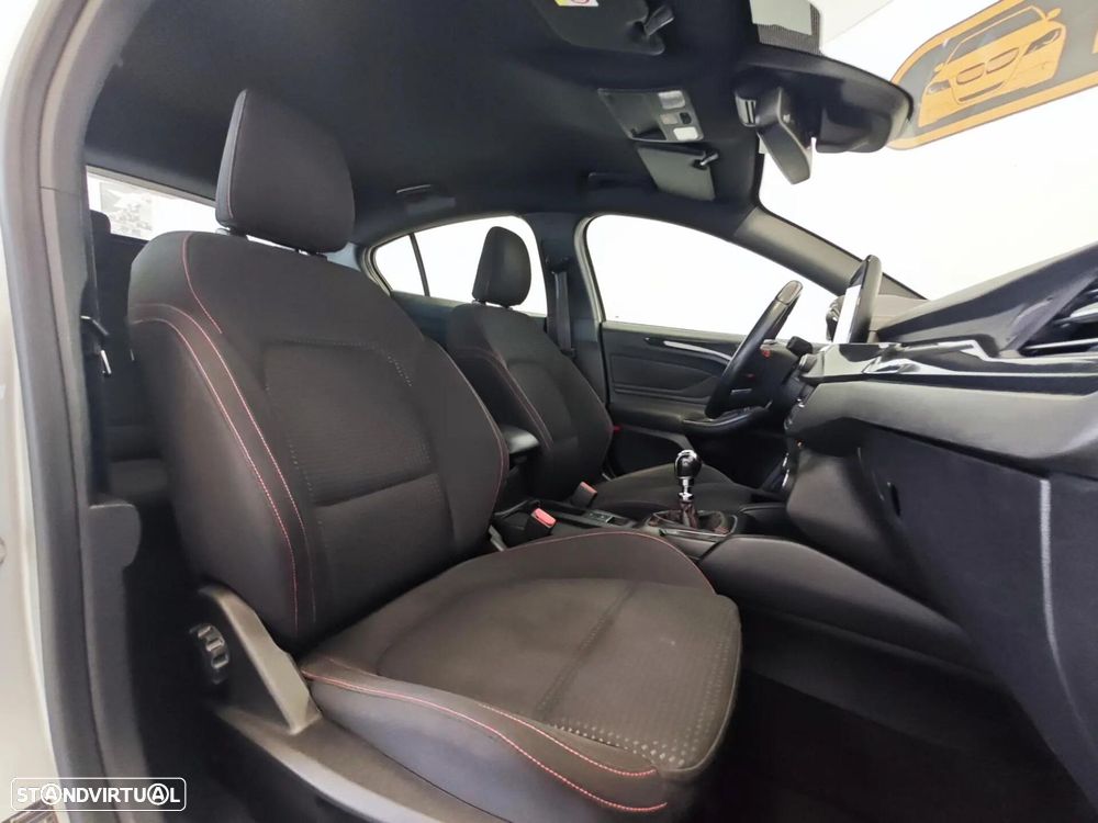 Ford Focus 1.0 EcoBoost ST-Line - 34