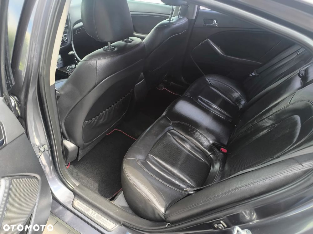 Kia Optima 1.7 CRDi XL - 12