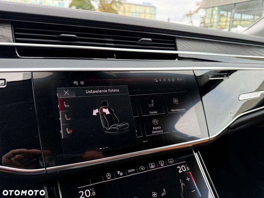 Audi A8 - 40