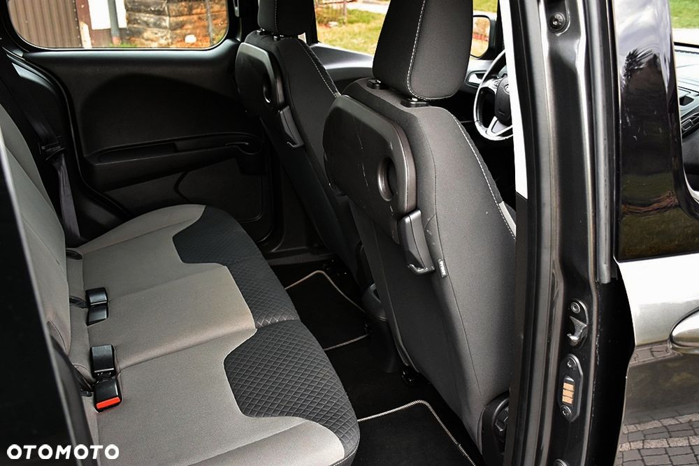 Ford Tourneo Courier 1.5 TDCi Trend - 31