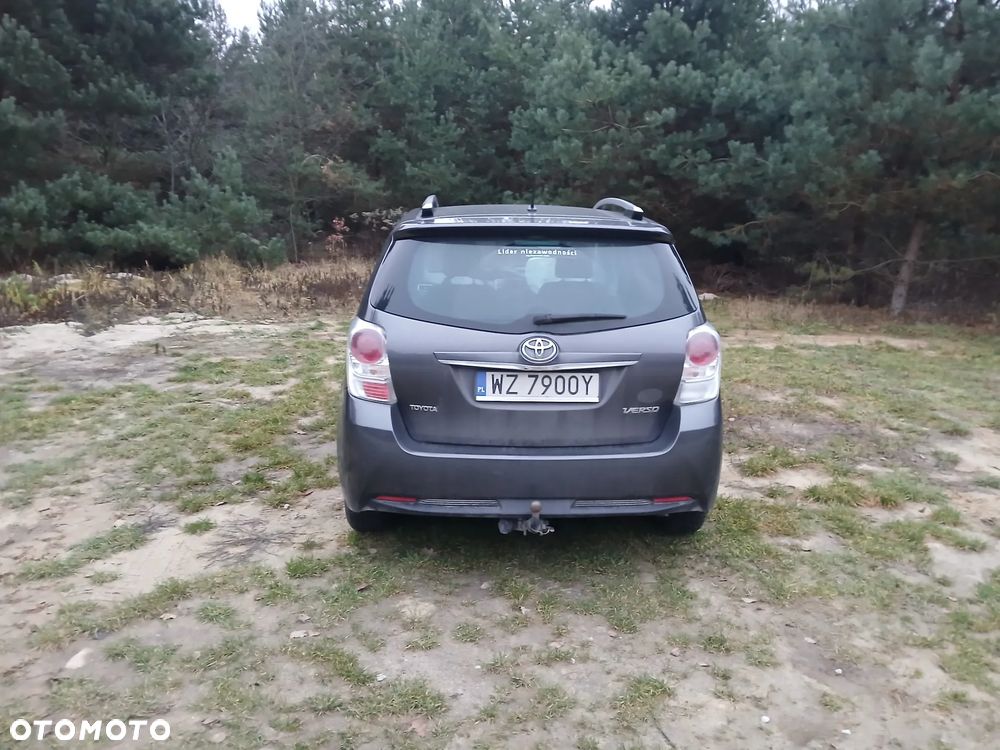 Toyota Verso 1.8 Premium - 8