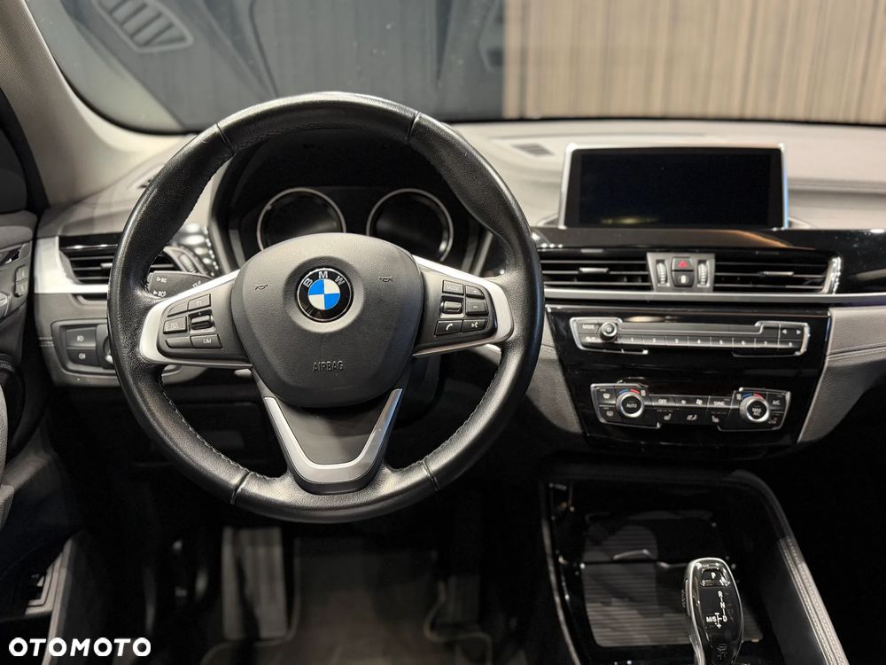 BMW X1 sDrive18i Sport Line - 7