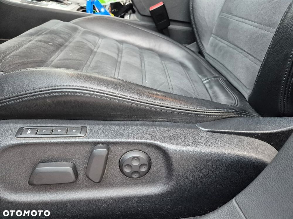 Volkswagen Passat 2.0 TDI Highline DSG - 13