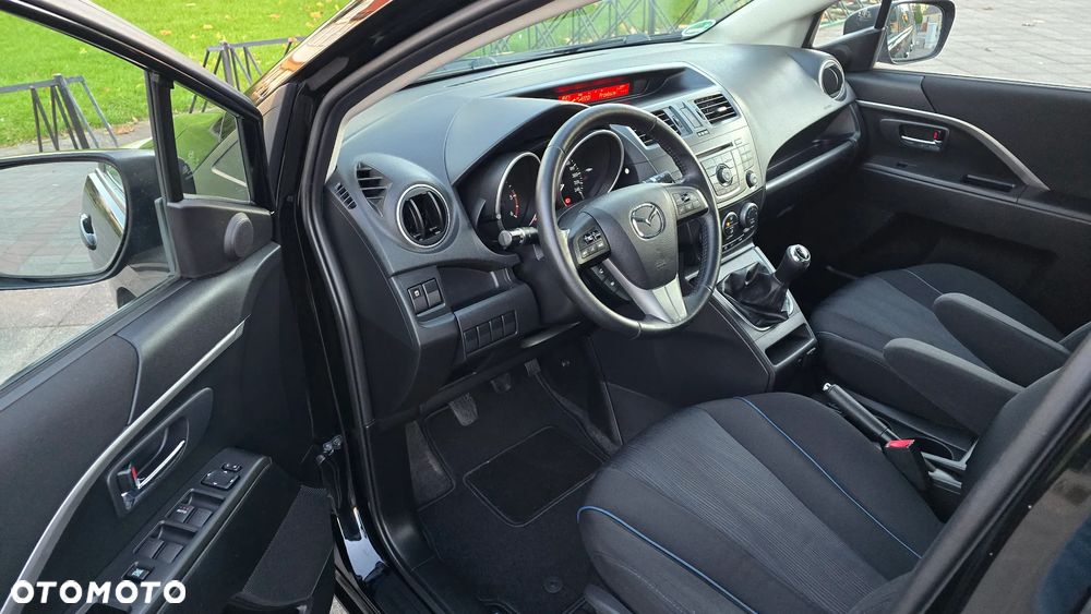 Mazda 5 - 9